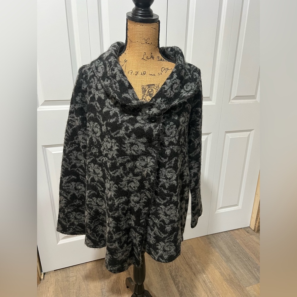 Ellen Tracy wool blend cardigan size LG